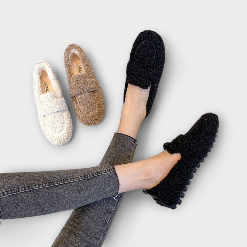 Luxe Fluffy Slippers