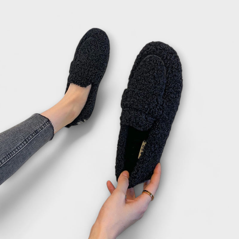 Luxe Fluffy Slippers